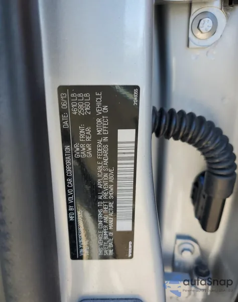 2014 Volvo S60 T5 из США, поврежденный, VIN YV1612FS8E2277335